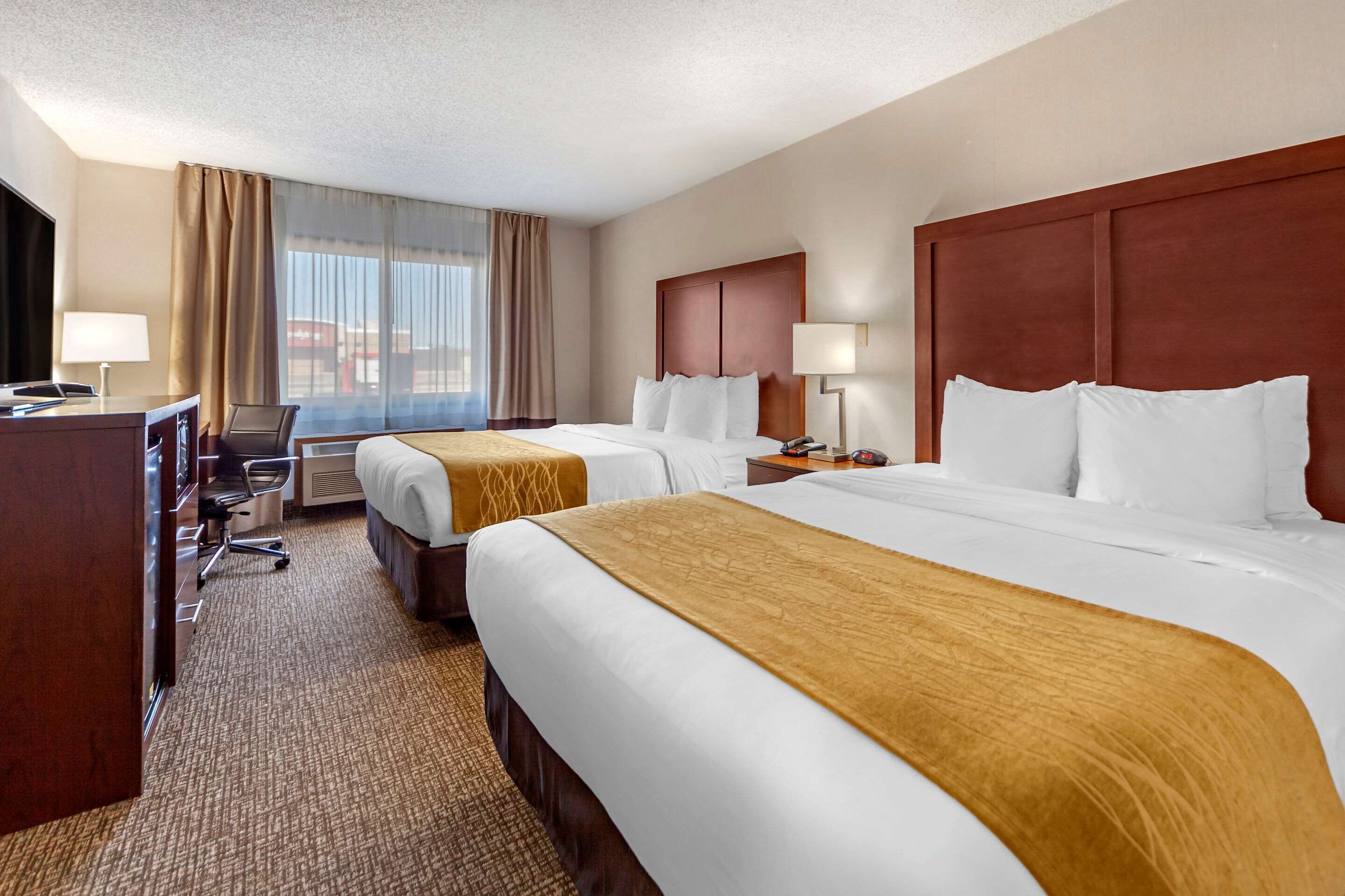 standard room, 2 queen beds, non smoking | desk, blackout curtains, soundproofing, iron/ironing board