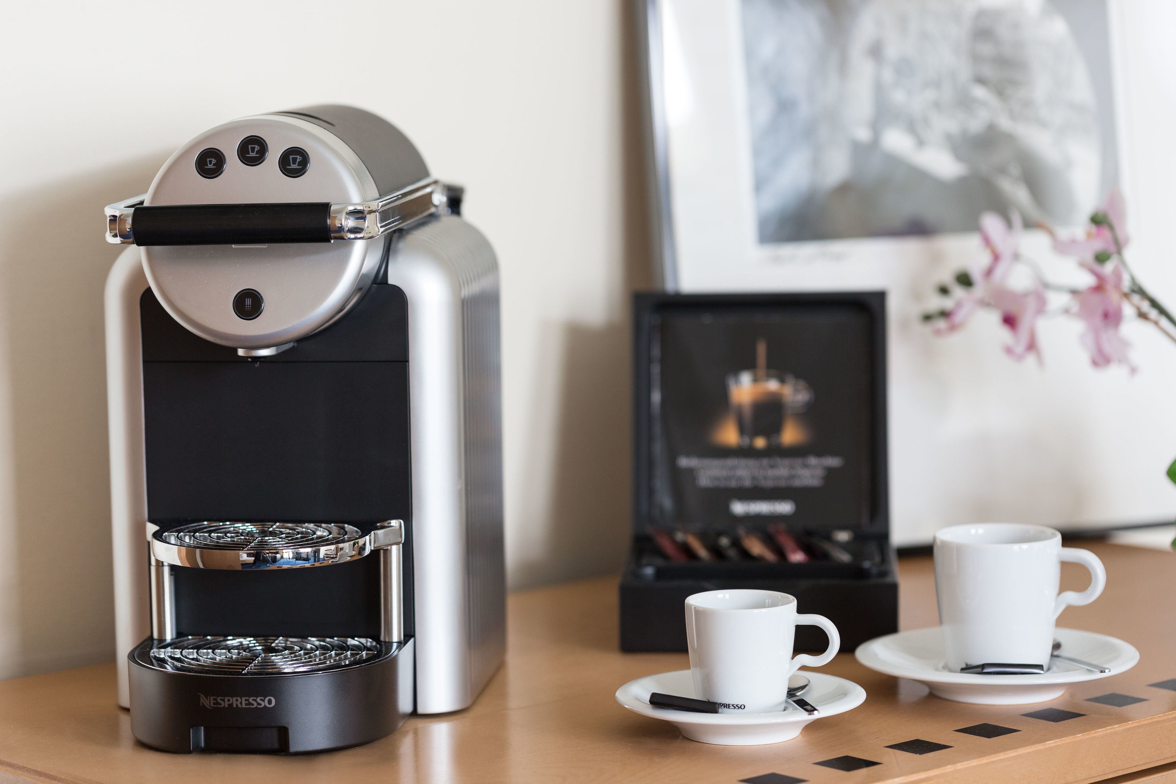 twin room | coffee and/or coffee maker