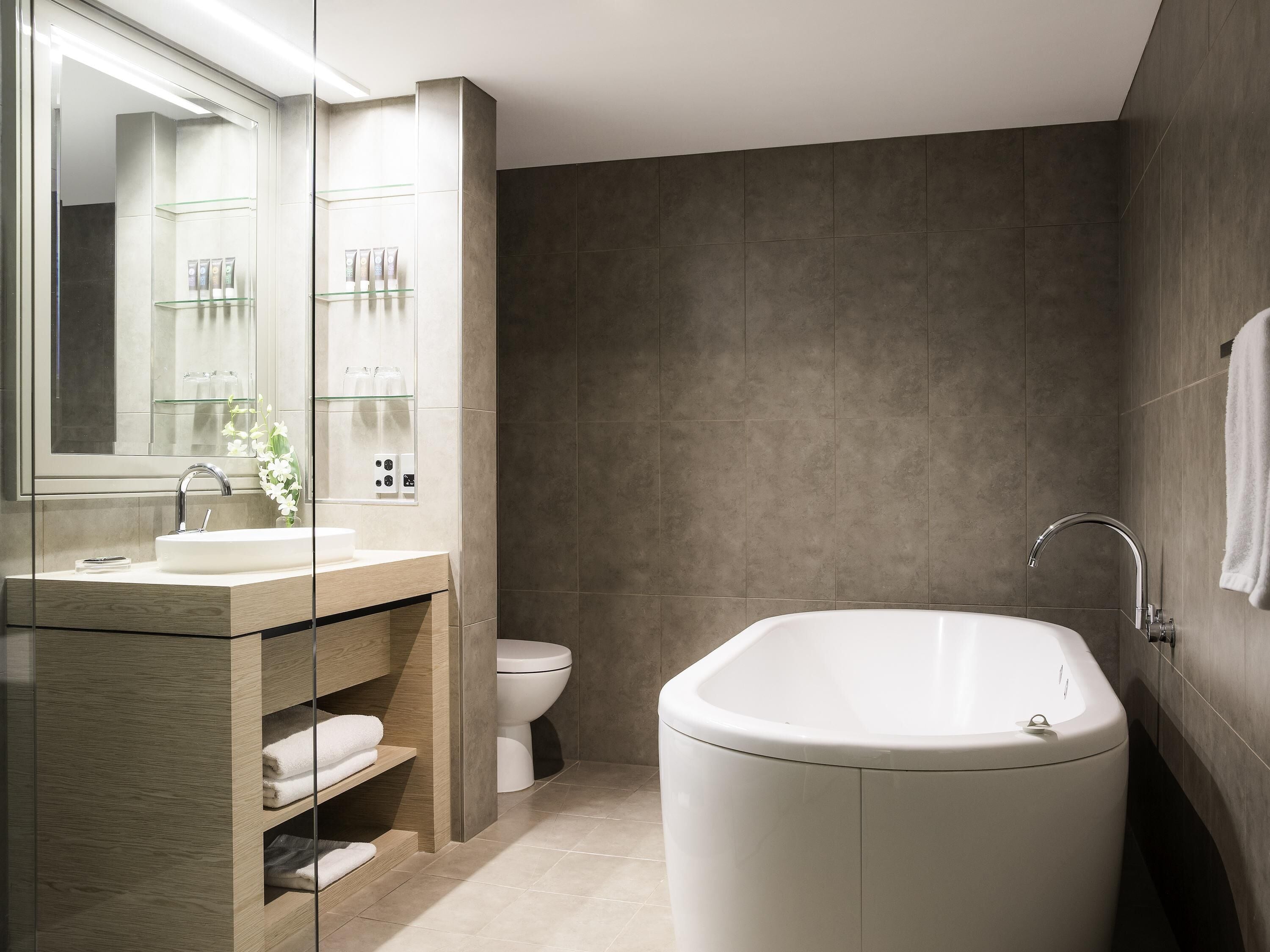 Chambre Deluxe, 1 très grand lit et 1 canapé-lit (Spa Room)