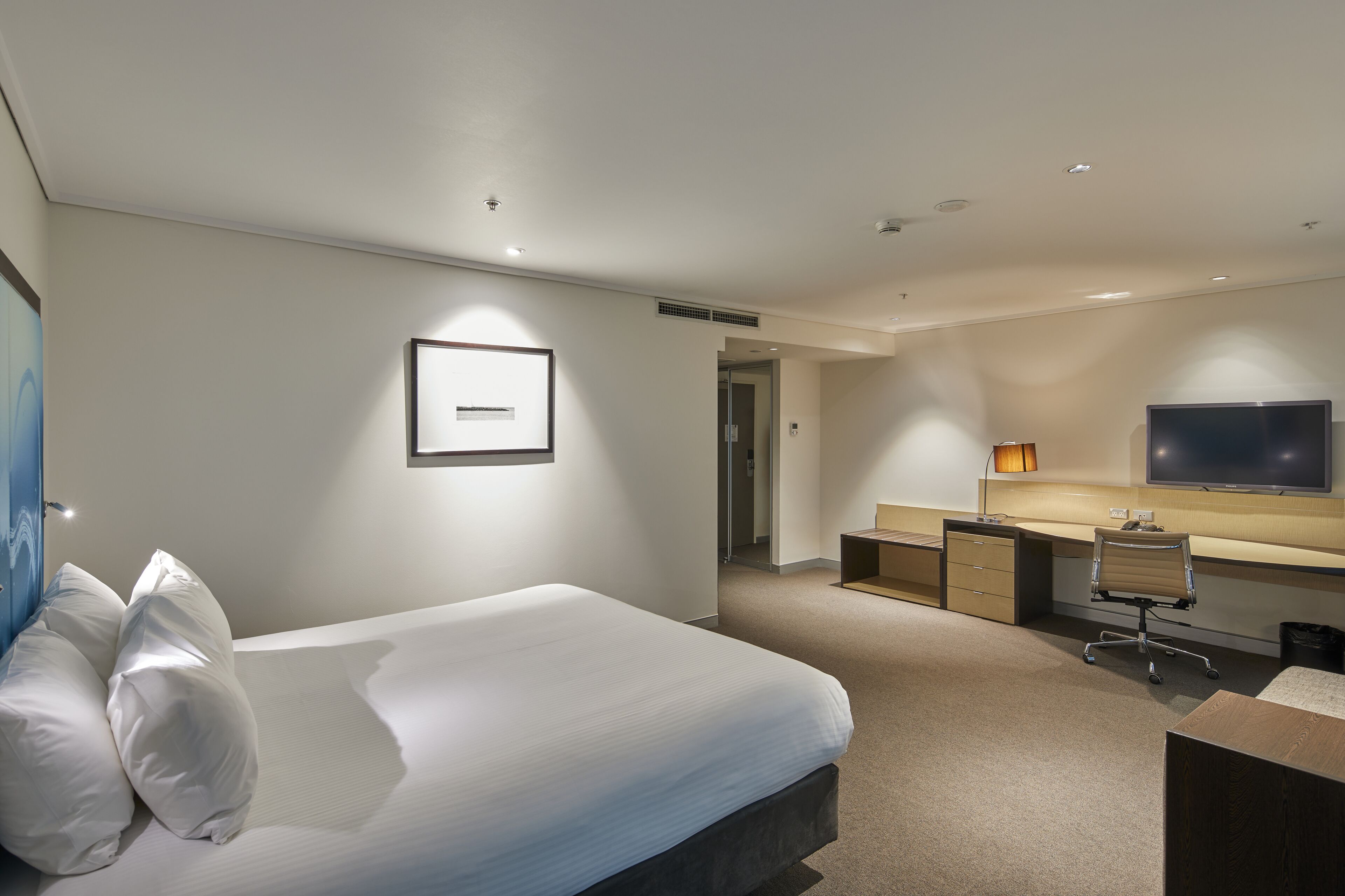 Chambre, 1 très grand lit, accessible aux personnes à mobilité réduite