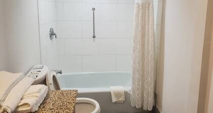 Deerfield Inn & Suites