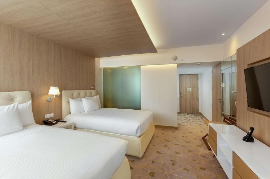 Egyptian cotton sheets, premium bedding, in-room safe