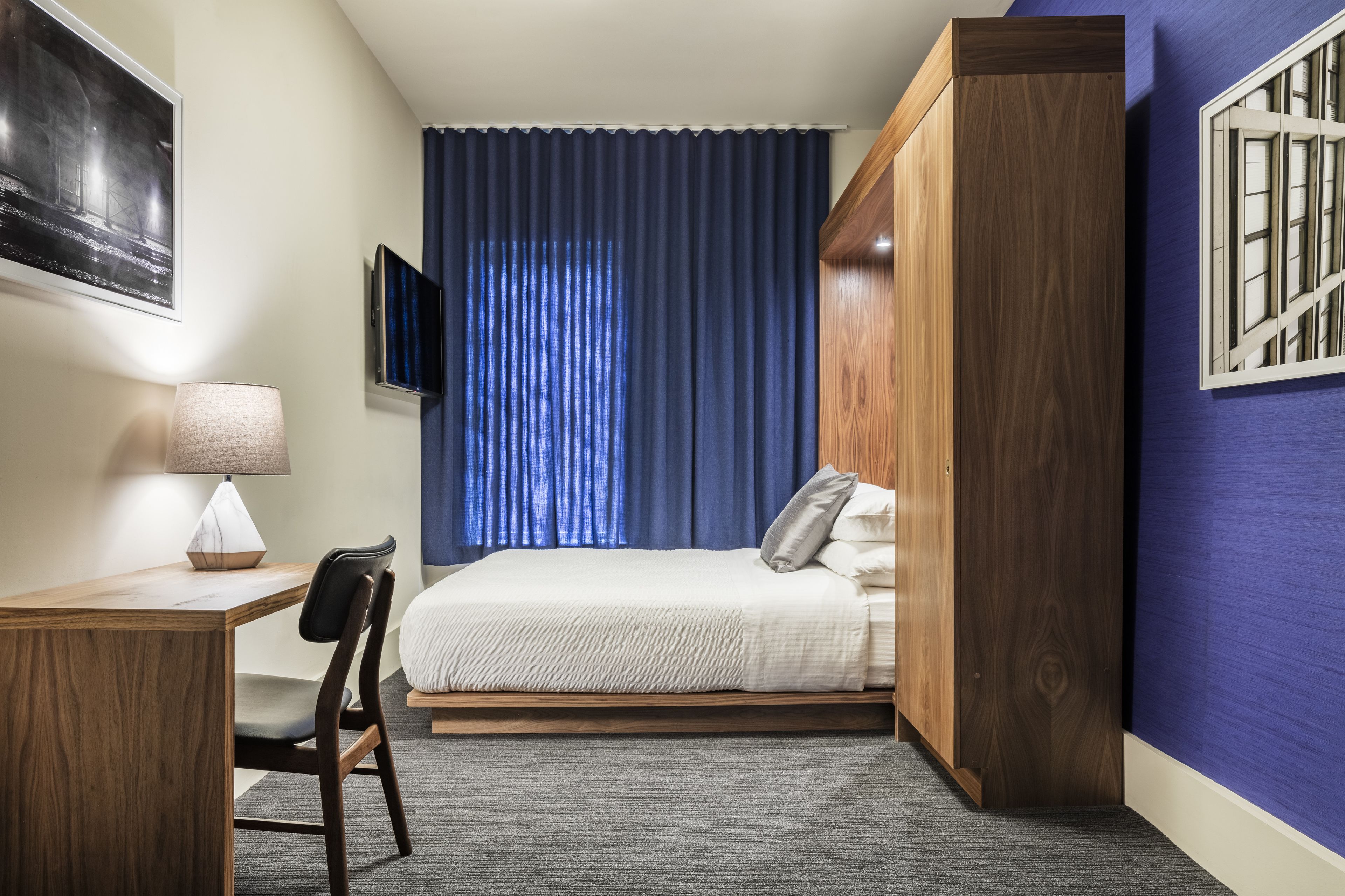 客房, 2 張加大雙人床 | 高級寢具、房內夾萬、熨斗/熨衫板、免費 Wi-Fi