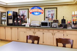 Free daily continental breakfast