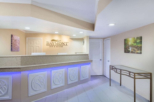 Baymont by Wyndham Lake City I-75