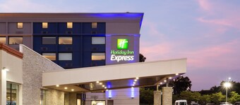 Holiday Inn Express Atlanta Airport - North by IHG