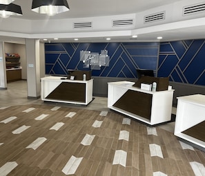 Lobby - Holiday Inn Express Atlanta Airport - North by IHG (College Park)