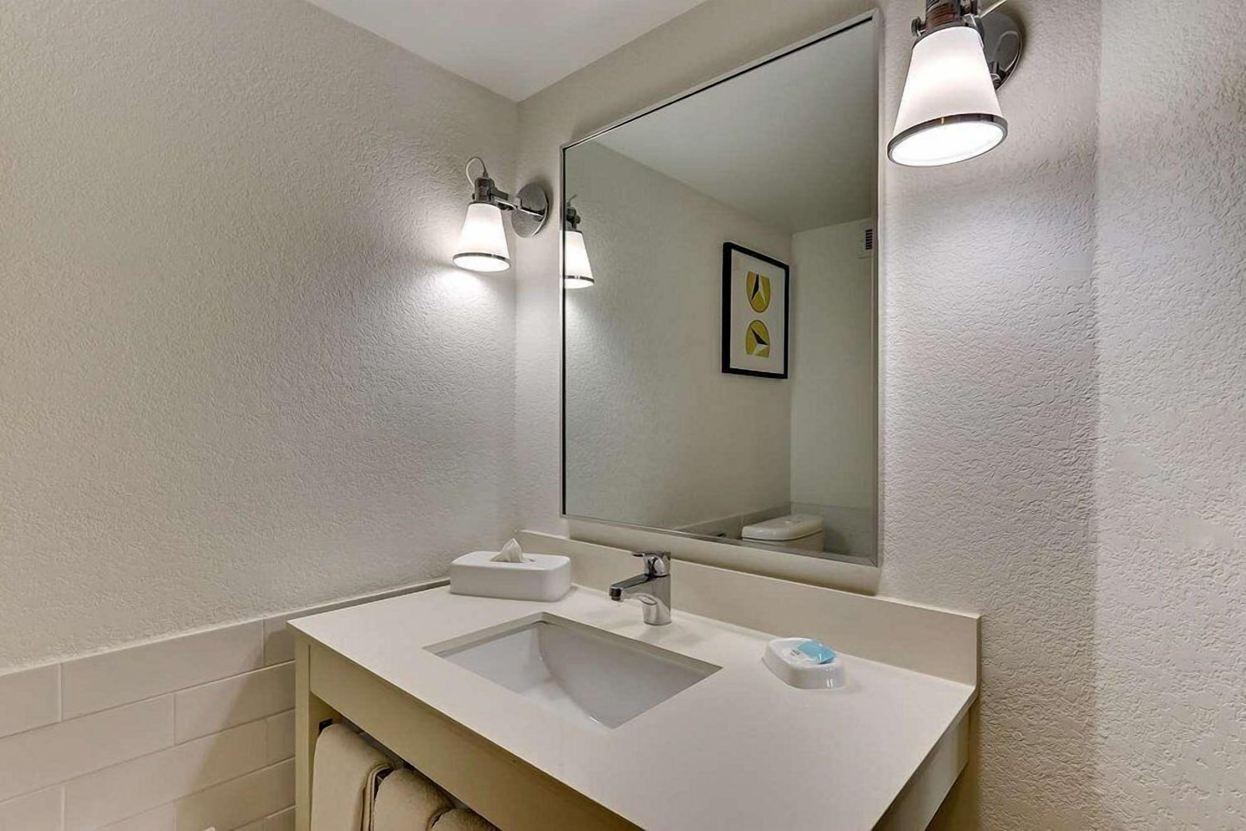 Photo - Wyndham Garden San Antonio Airport