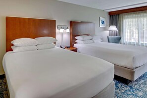 Deluxe Room, 2 Queen Beds, Non Smoking