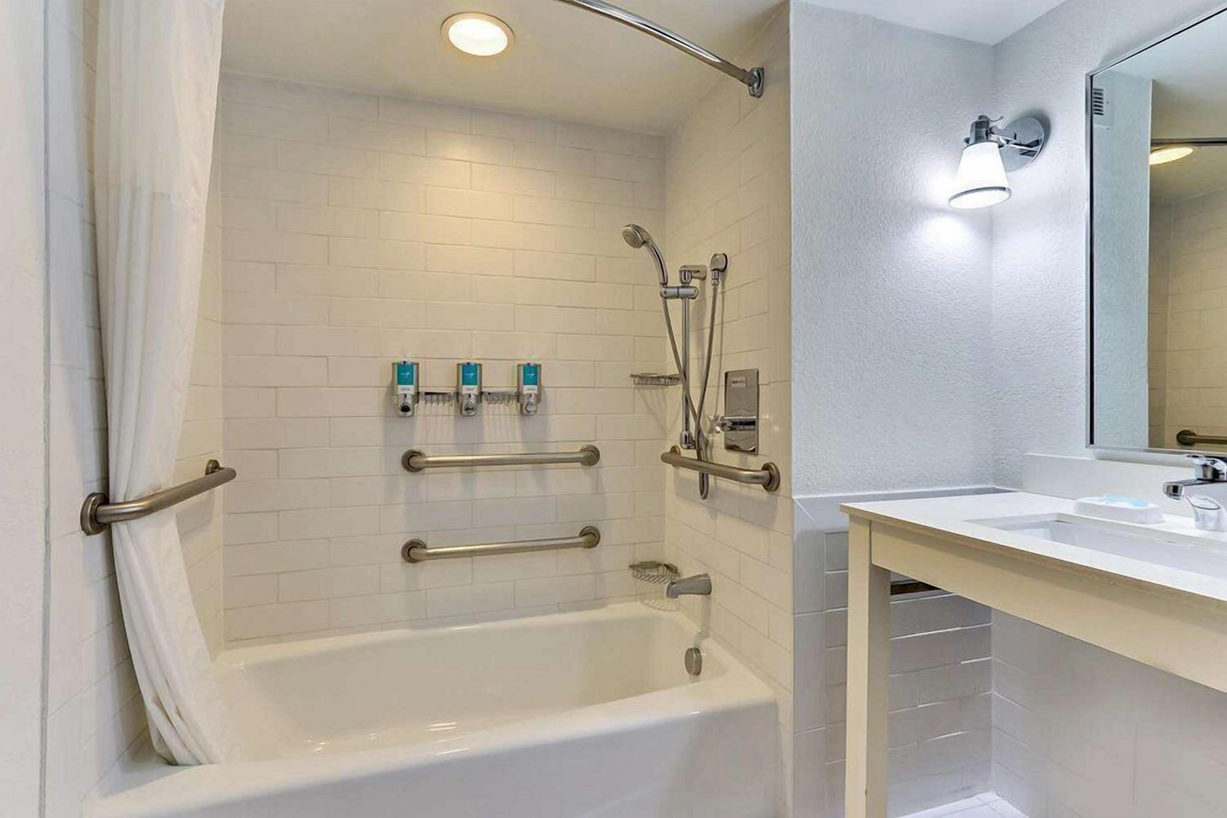 Photo - Wyndham Garden San Antonio Airport