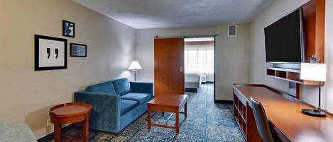 Svit - 1 kingsize-säng - icke-rökare | Skrivbord, arbetsyta för laptop och mörkläggningsgardiner