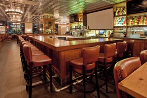 Bar (on property) - The Lincoln Marriott Cornhusker Hotel (Lincoln)