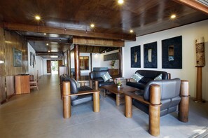 Family Villa, 3 Bedrooms, Ocean View | Premium bedding, pillowtop beds, minibar, in-room safe