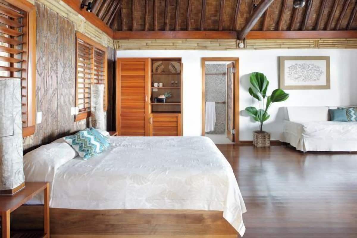 Hochwertige Bettwaren, Pillowtop-Betten, Minibar, Zimmersafe