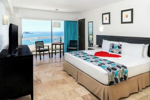 Down duvets, in-room safe, desk, blackout curtains - Krystal Ixtapa All Inclusive (Ixtapa)