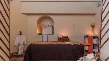 Salle de soins pour les couples, sauna, spa, soins du corps