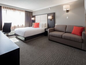Premium bedding, pillow-top beds, in-room safe, desk