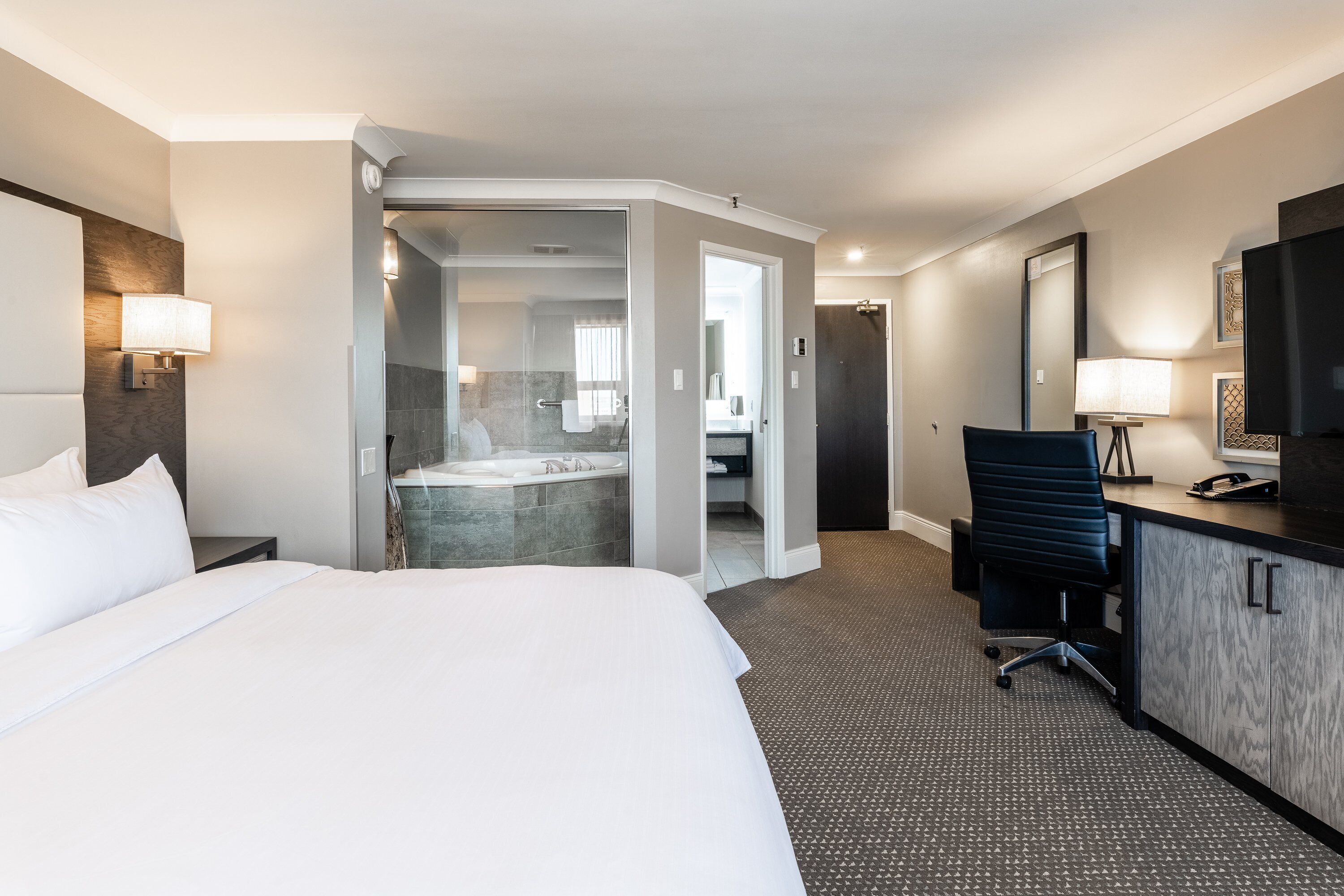 Premium bedding, pillowtop beds, in-room safe, desk