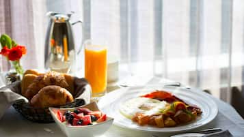 Petit déjeuner complet servi tous les jours en supplément