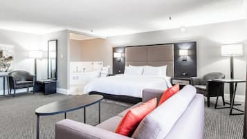 Junior Suite, 1 King Bed, Jetted Tub | Premium bedding, pillowtop beds, in-room safe, desk