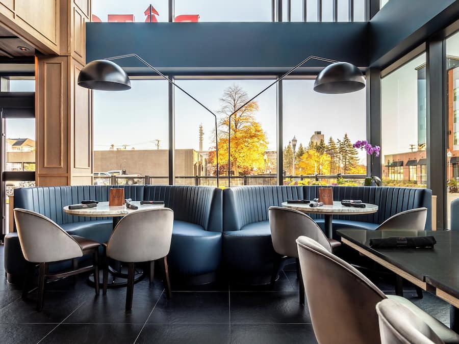 Breakfast, lunch and dinner served