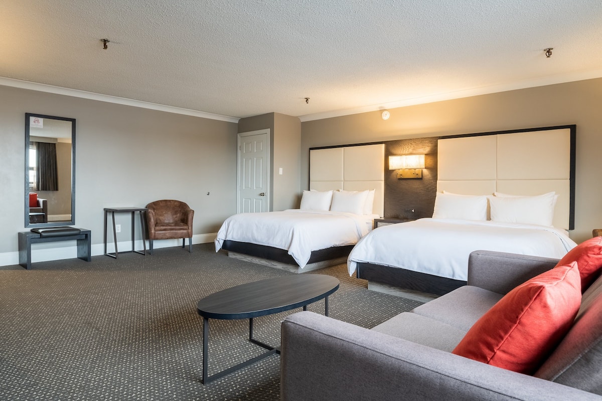 Family Suite, Multiple Beds | Premium bedding, pillowtop beds, in-room safe, desk