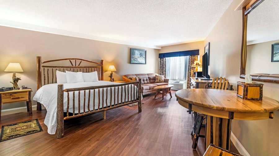 Black Bear Inn, an Ascend Collection Hotel