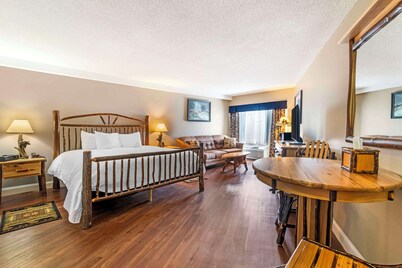Black Bear Inn, Ascend Hotel Collection
