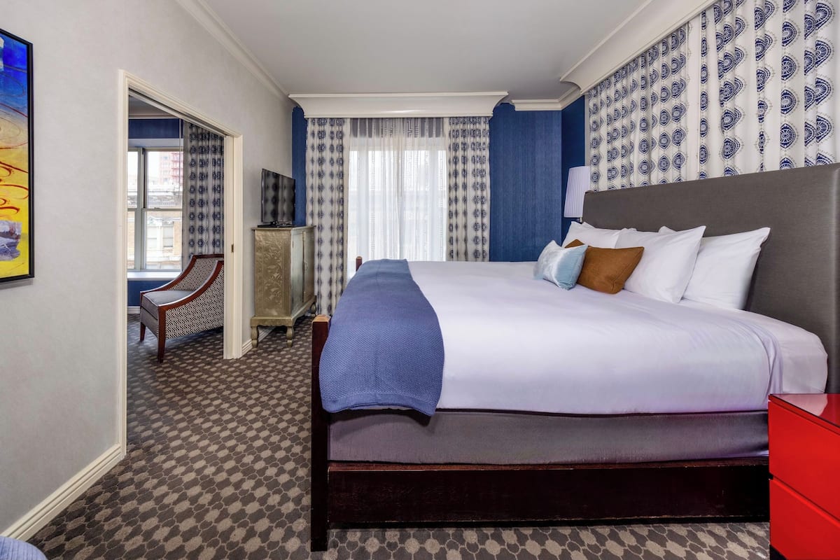 Suite, 1 Schlafzimmer, Eckzimmer (with Soaking Tub)