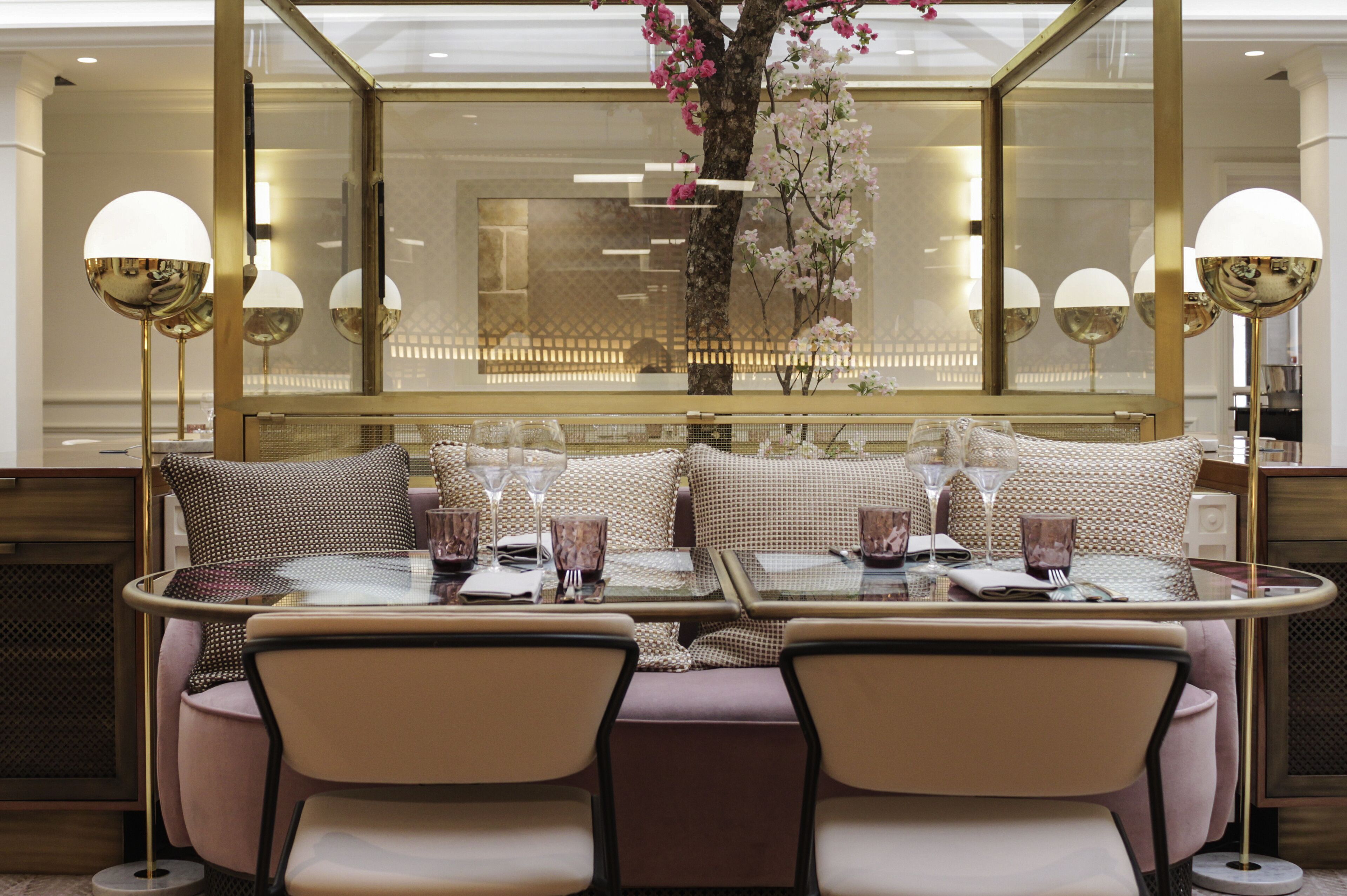 daily buffet breakfast (eur 39 per person)