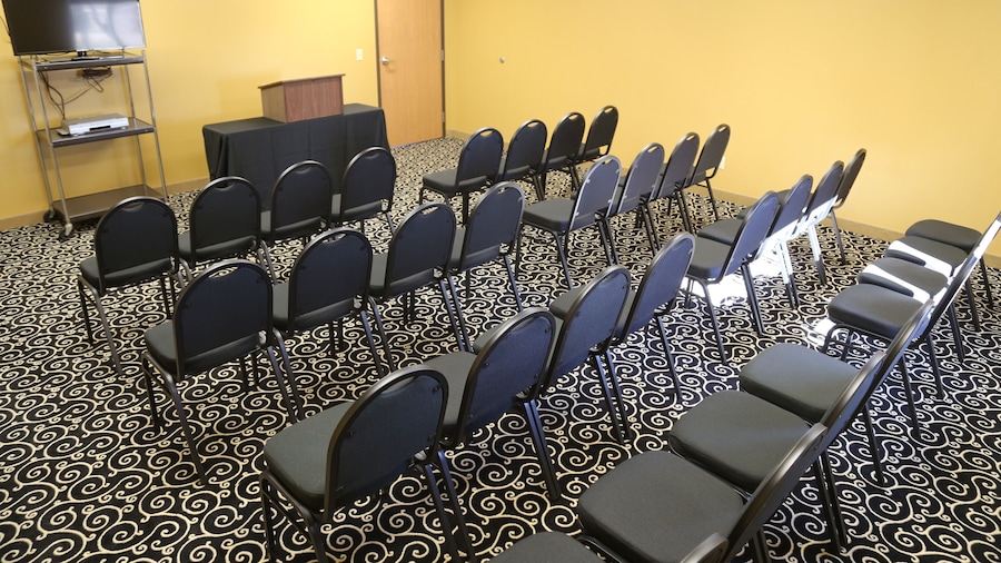 Quality Inn & Suites Watertown near Prairie Lakes Ice Arena