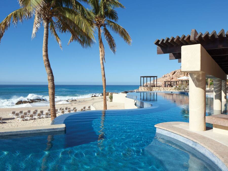 Cocktailbar, udsigt til poolen, åben hver dag