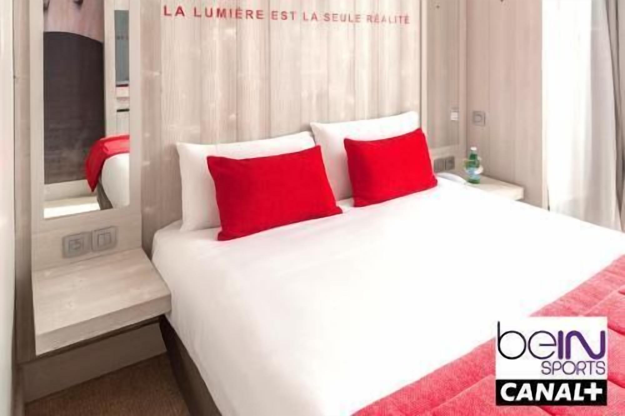 Literie de qualité supérieure, coffres-forts dans les chambres, bureau