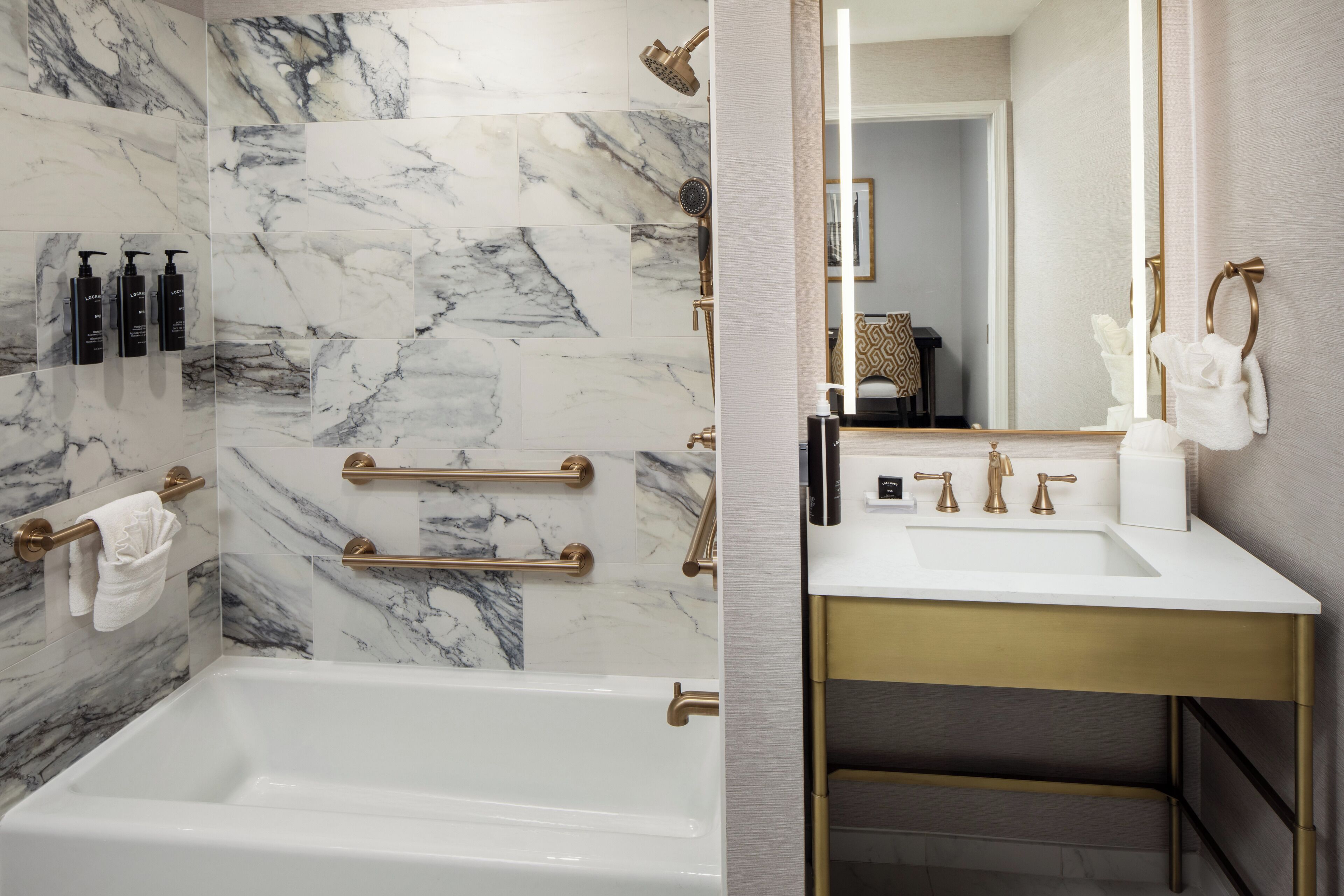 room, 1 king bed, accessible, bathtub (mobility & hearing) | bathroom | shower, designer toiletries, hair dryer, towels