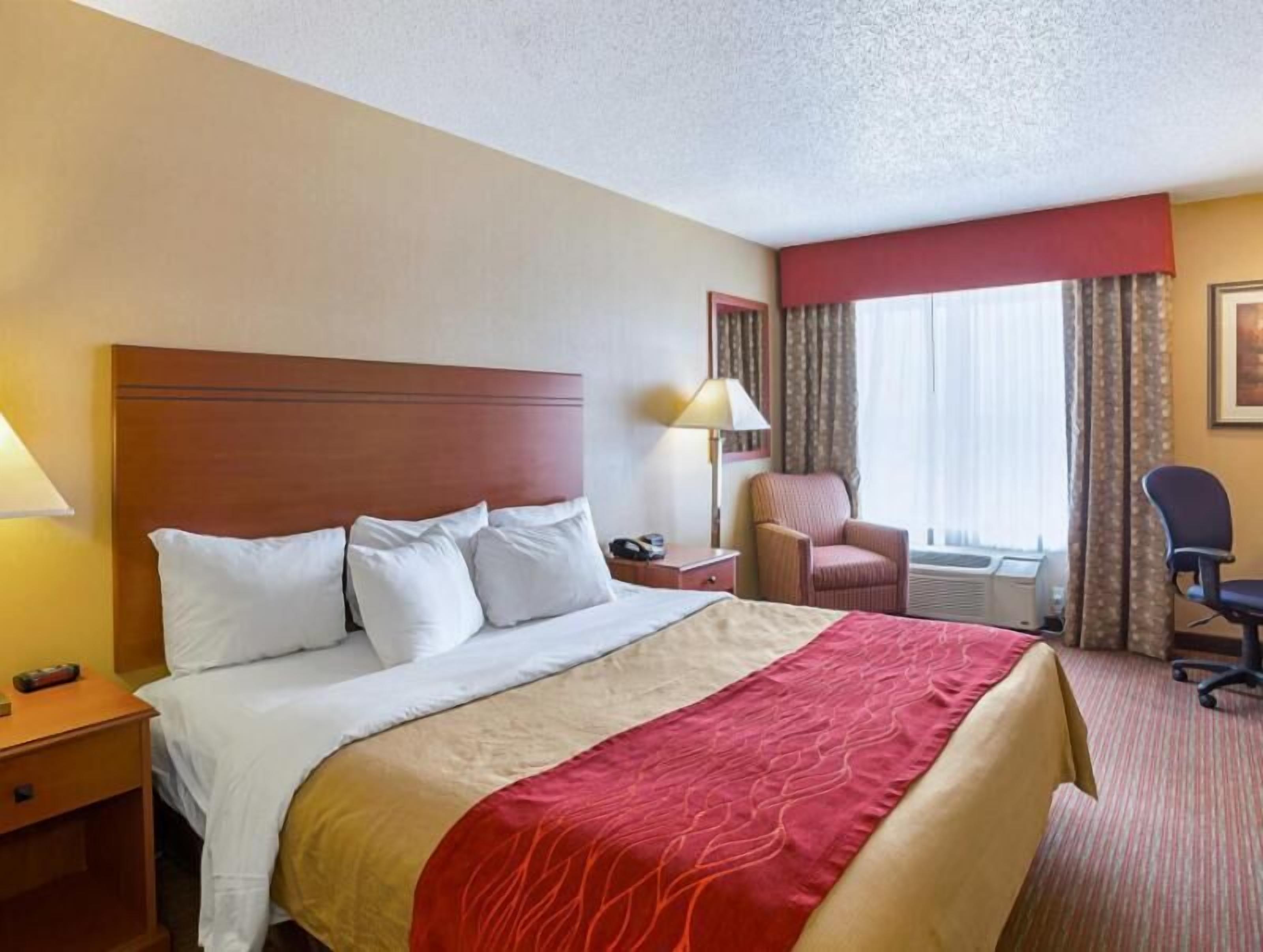 Literie de qualité supérieure, coffres-forts dans les chambres, bureau