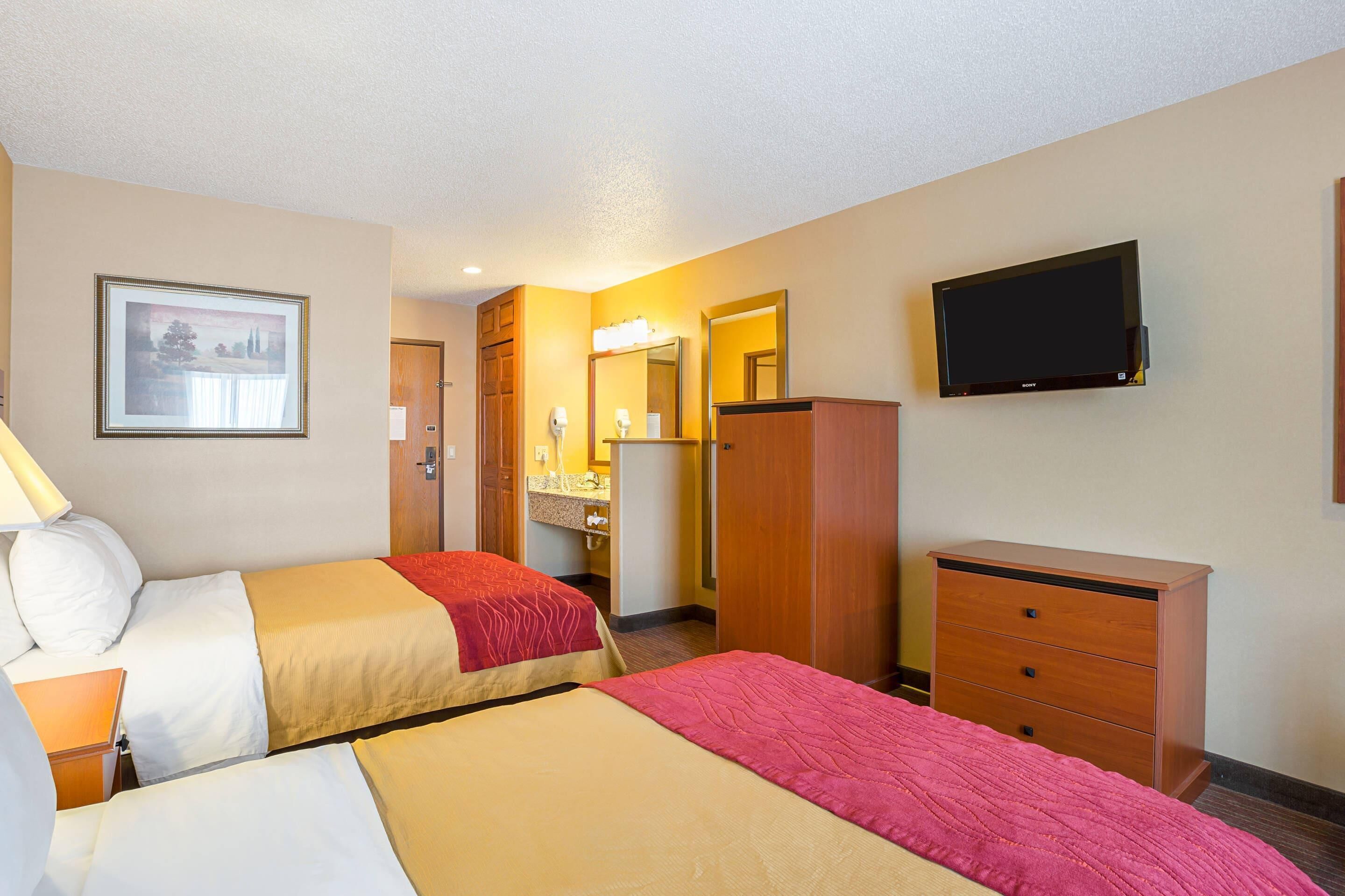 Standard Room, 2 Double Beds, Non Smoking | Premium bedding, in-room safe, desk, iron/ironing board