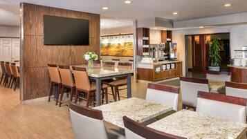 Free daily buffet breakfast