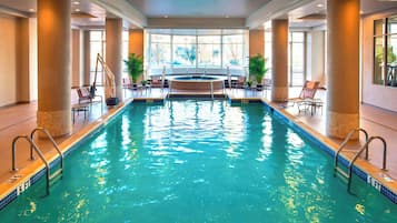 Indoor pool, sun loungers