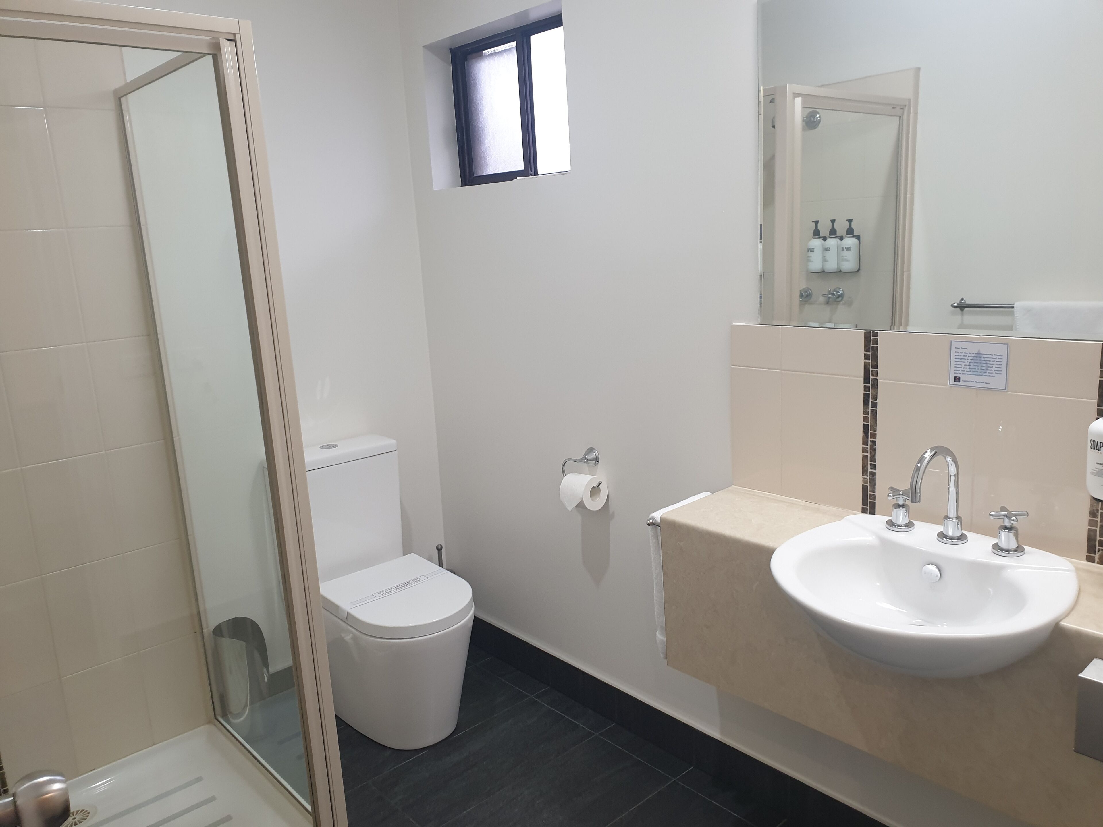 deluxe triple room | bathroom | shower, free toiletries, hair dryer, towels