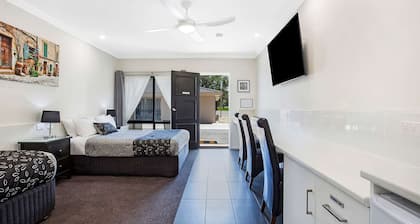 Comfort Inn May Park