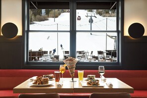 2 restaurants; breakfast, lunch, dinner, and brunch served