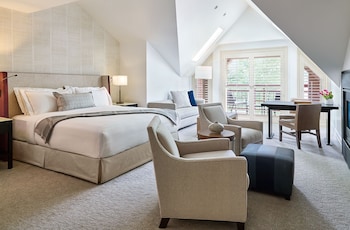 Egyptian cotton sheets, premium bedding, down comforters, pillowtop beds at The Little Nell