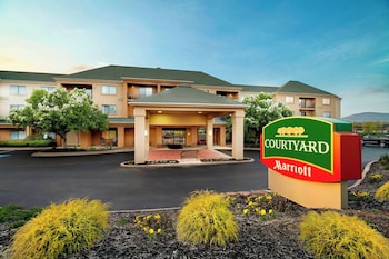 Courtyard by Marriott State College