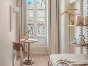 Chambre Single | Bureau, rideaux occultants, chambres insonorisées