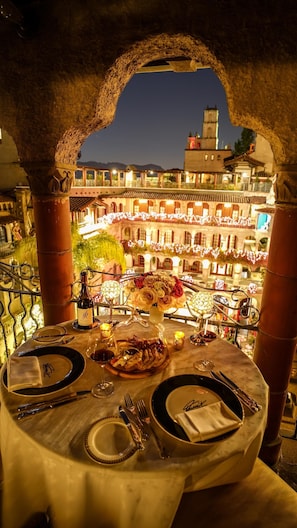 Room service - dining