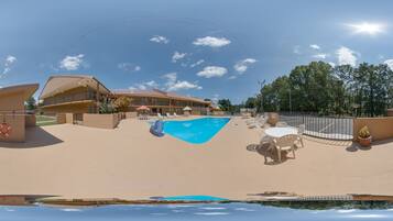 Seasonal outdoor pool