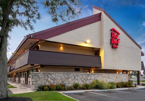 Exterior - Red Roof Inn Mt Laurel (Mount Laurel)