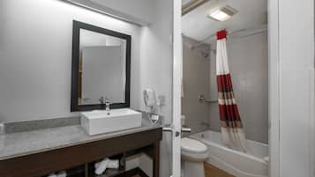 Amenidades de baño gratuitas y toallas