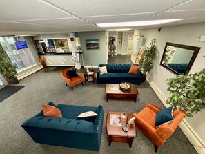 Sittområde i lobbyn