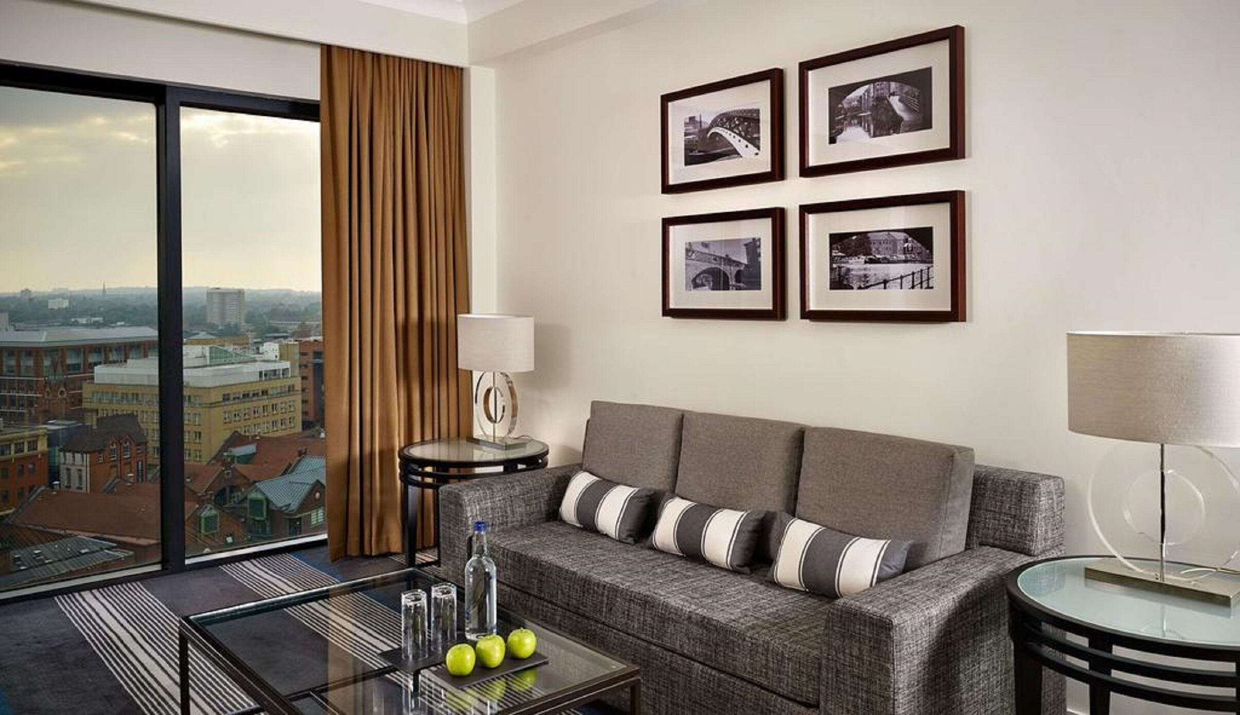 Living area | LED TV, pay movies